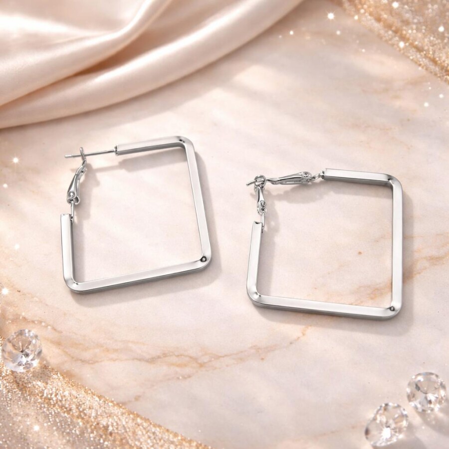 Gümüş Renk Kare Küpe 61