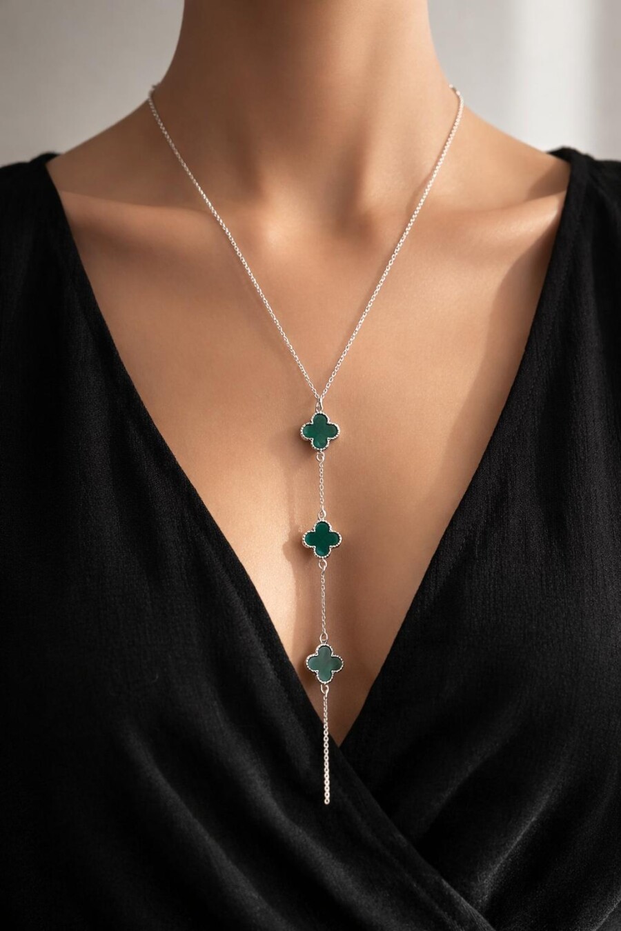 Yeşil Yonca Detaylı Çelik Y Kolye 93